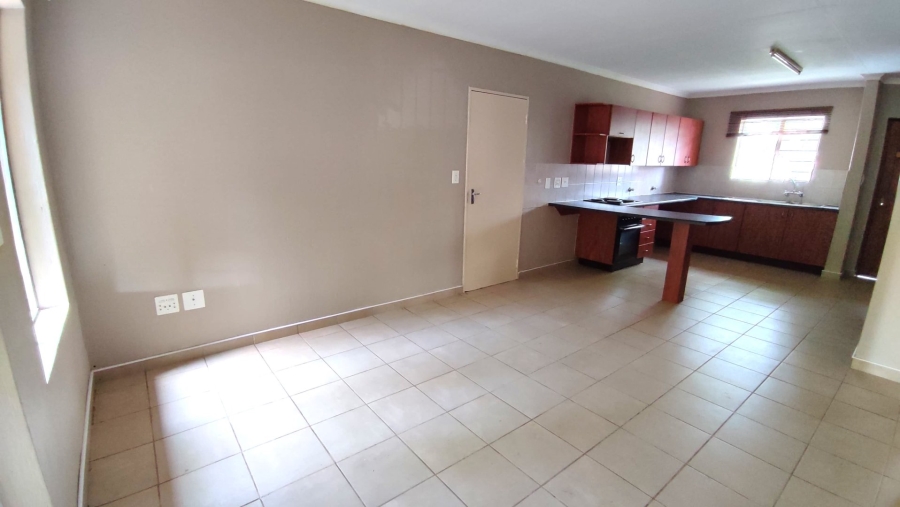 2 Bedroom Property for Sale in Rooihuiskraal North Gauteng