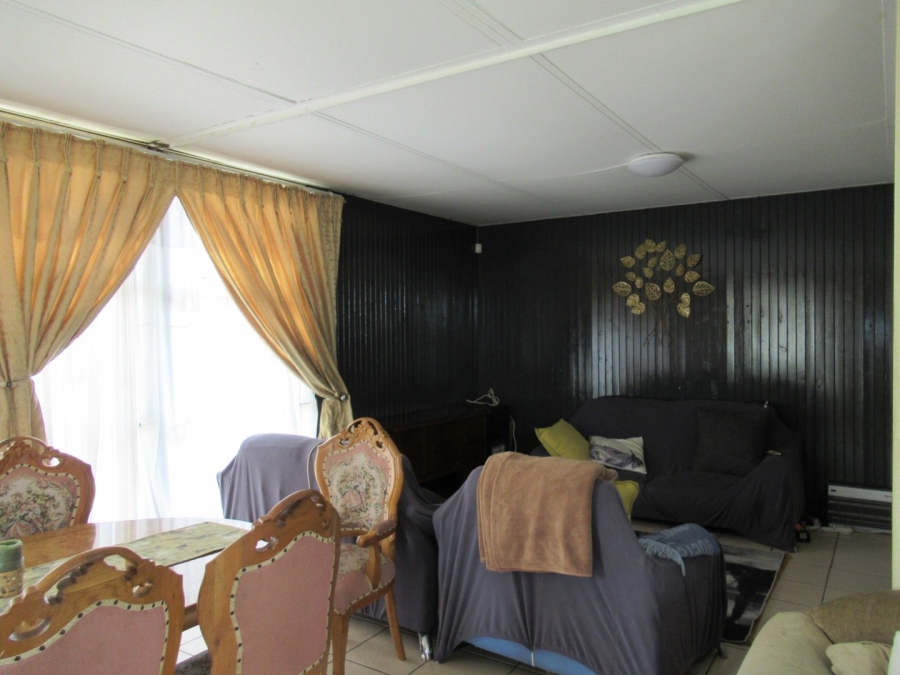  Bedroom Property for Sale in Schietpoort AH Gauteng