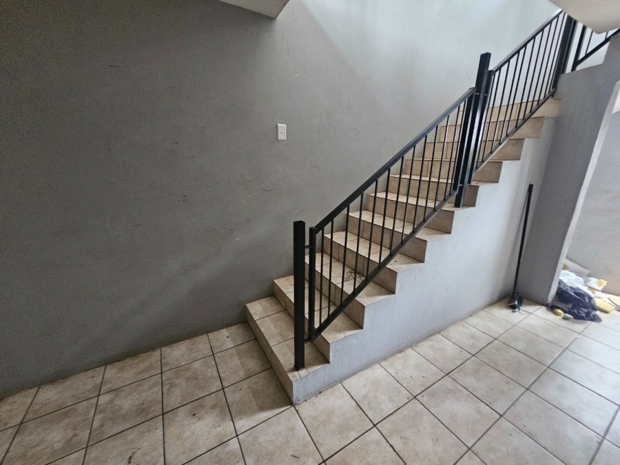 To Let commercial Property for Rent in Zwartkop Gauteng