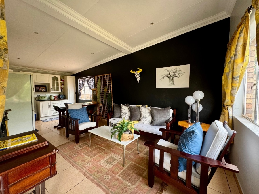 4 Bedroom Property for Sale in Clayville Gauteng