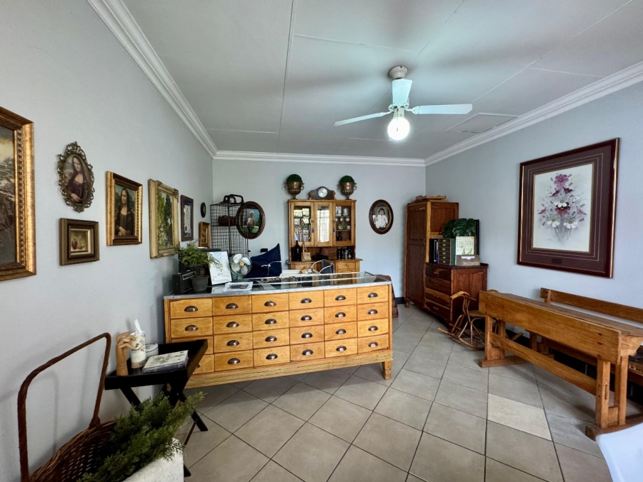 4 Bedroom Property for Sale in Clayville Gauteng