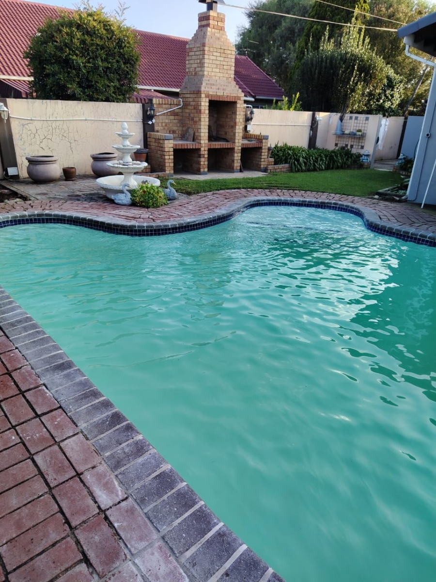 4 Bedroom Property for Sale in Impala Park Gauteng