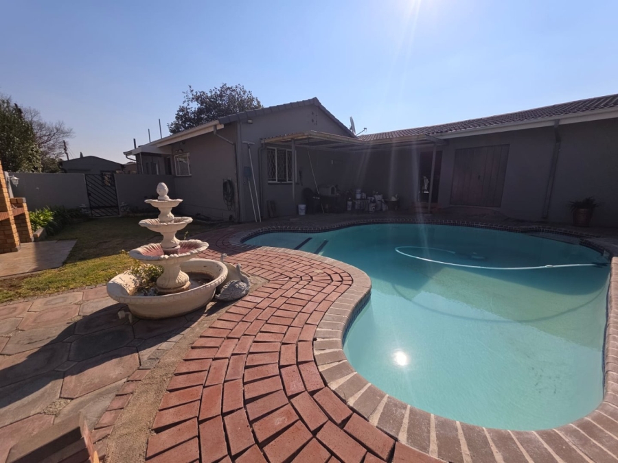 4 Bedroom Property for Sale in Impala Park Gauteng