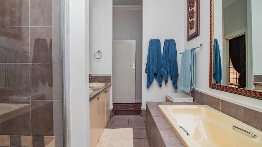 2 Bedroom Property for Sale in Norton Home Estate AH Gauteng