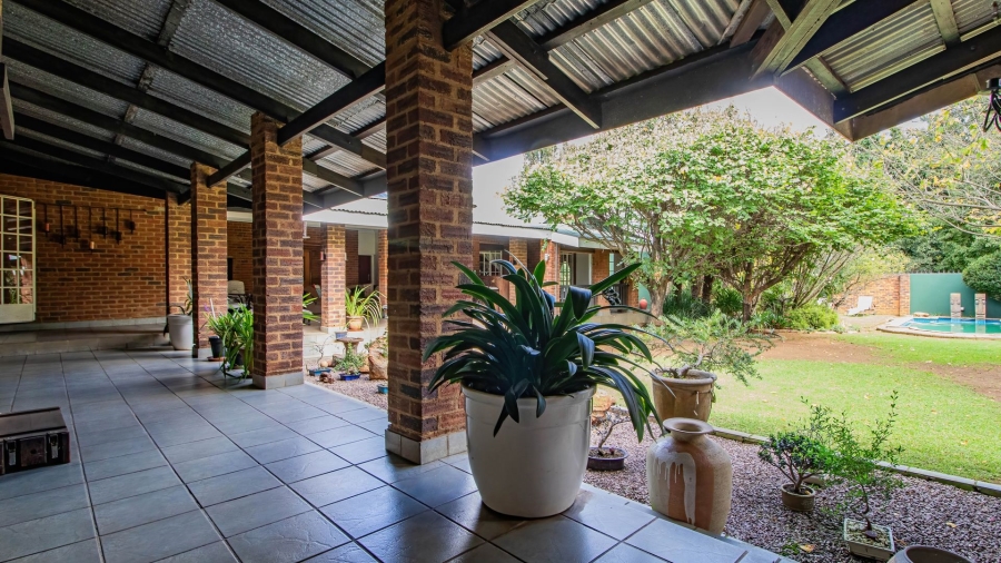 2 Bedroom Property for Sale in Norton Home Estate AH Gauteng