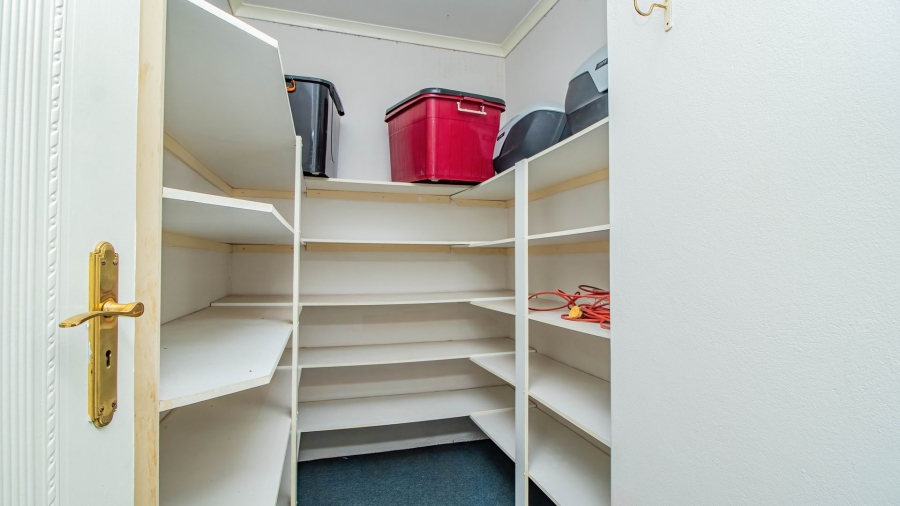 2 Bedroom Property for Sale in Norton Home Estate AH Gauteng