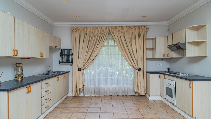 2 Bedroom Property for Sale in Norton Home Estate AH Gauteng