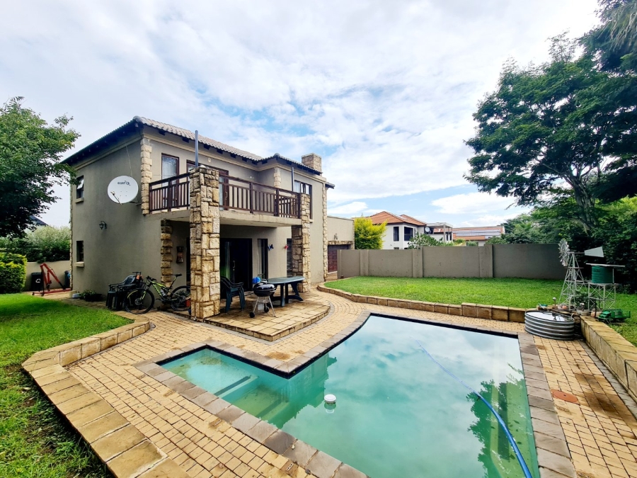 3 Bedroom Property for Sale in Amberfield Manor Gauteng