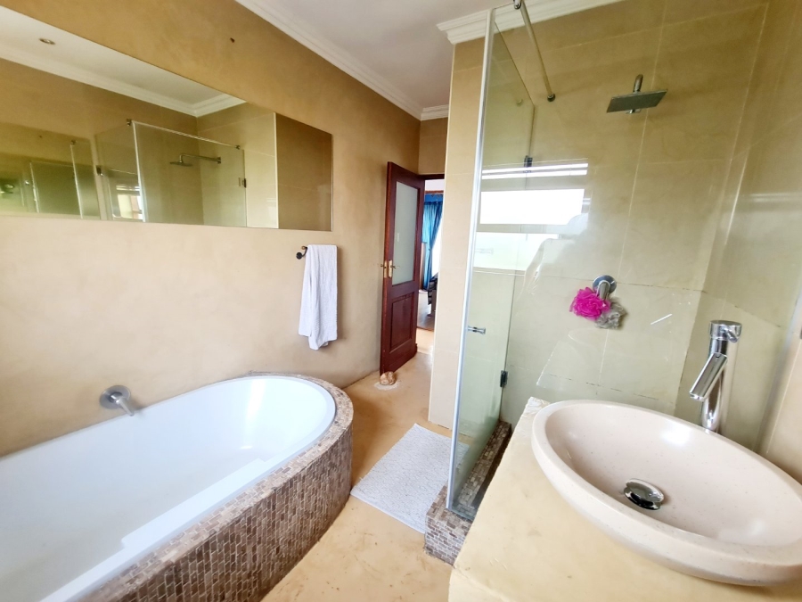 3 Bedroom Property for Sale in Amberfield Manor Gauteng