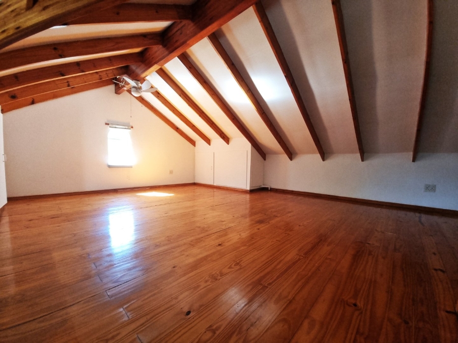 7 Bedroom Property for Sale in Doornkloof Gauteng