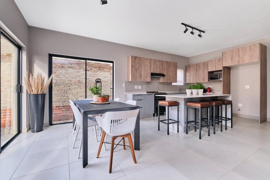 3 Bedroom Property for Sale in Ferndale Gauteng