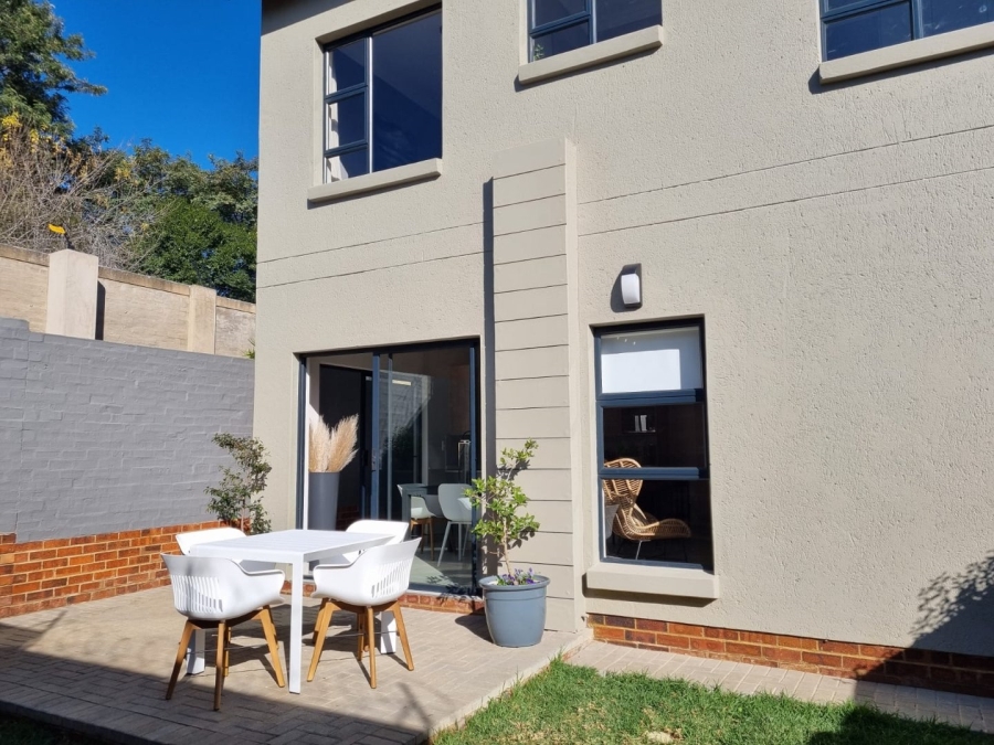 3 Bedroom Property for Sale in Ferndale Gauteng
