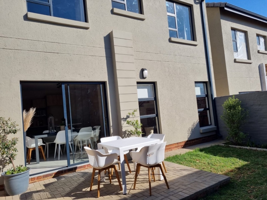 3 Bedroom Property for Sale in Ferndale Gauteng