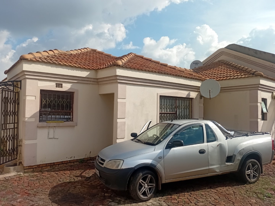 To Let 3 Bedroom Property for Rent in Roodekop Gauteng