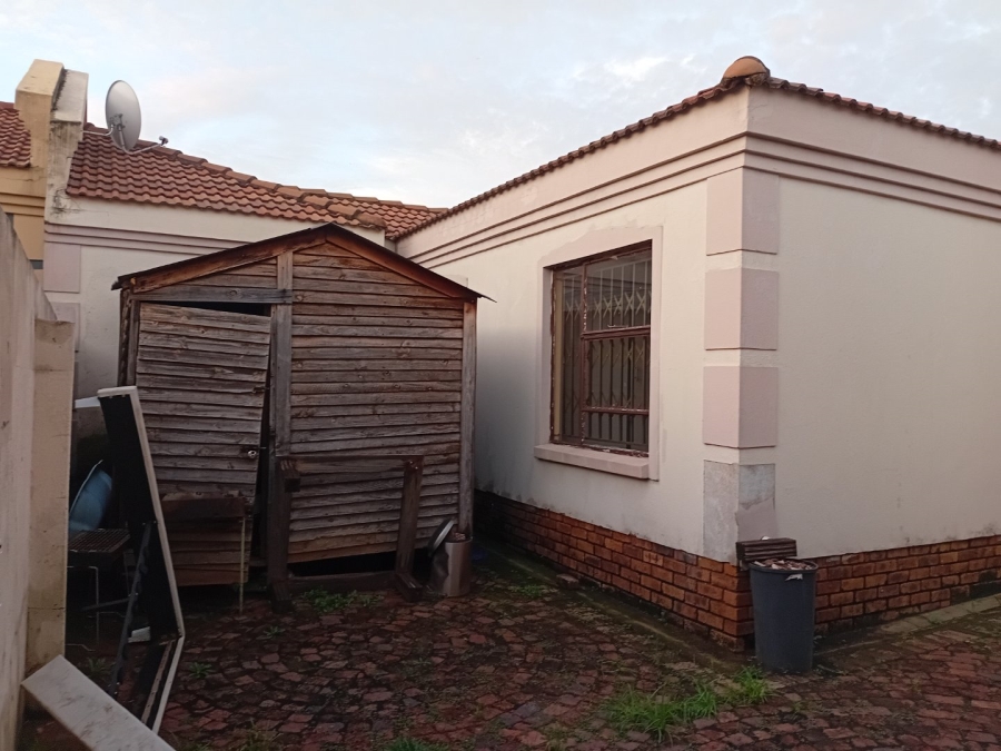 To Let 3 Bedroom Property for Rent in Roodekop Gauteng