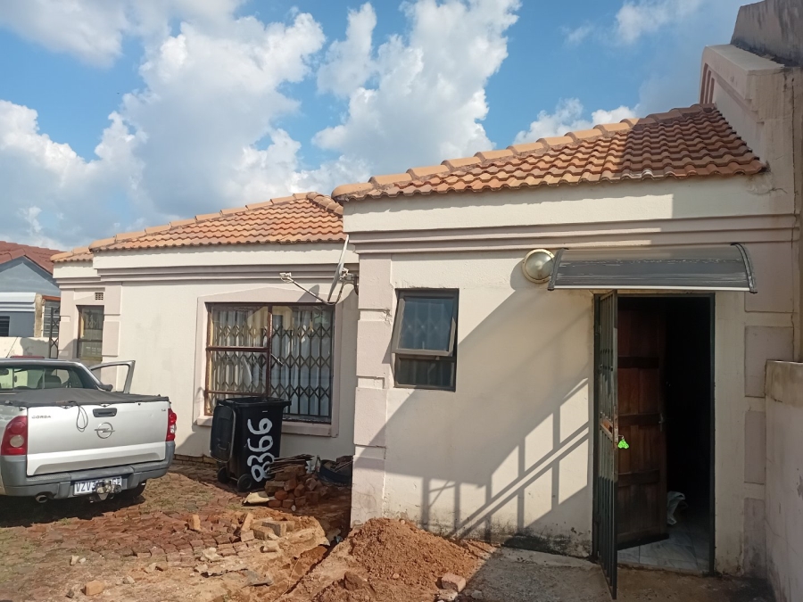 To Let 3 Bedroom Property for Rent in Roodekop Gauteng