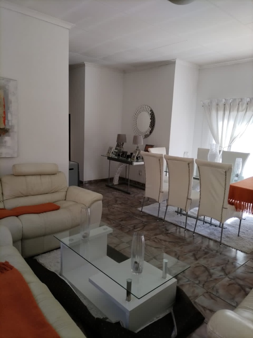 3 Bedroom Property for Sale in Thatchfield Estate Gauteng