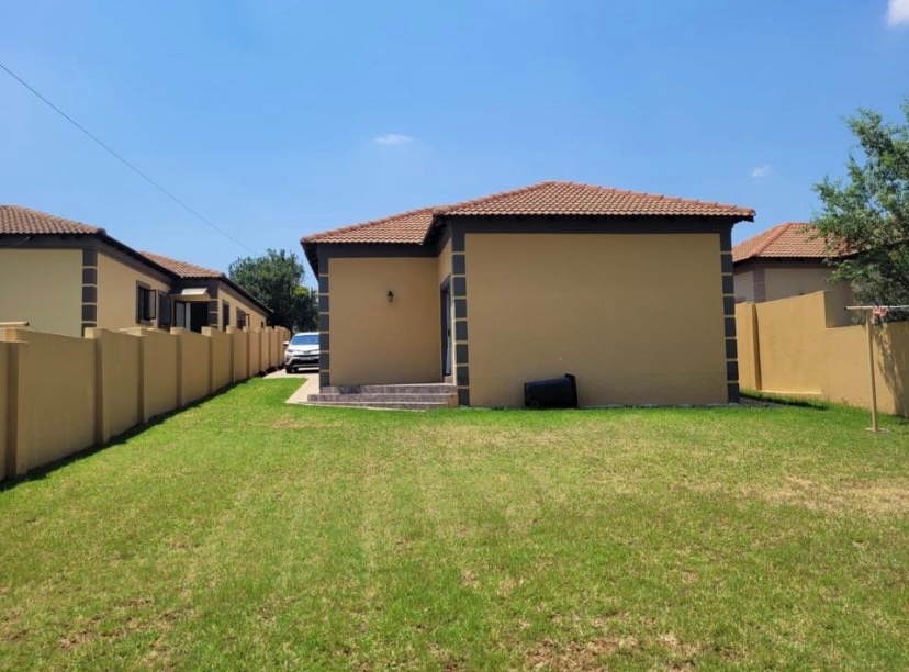 3 Bedroom Property for Sale in Thatchfield Estate Gauteng