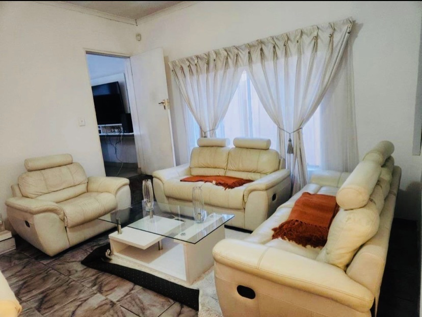 3 Bedroom Property for Sale in Thatchfield Estate Gauteng