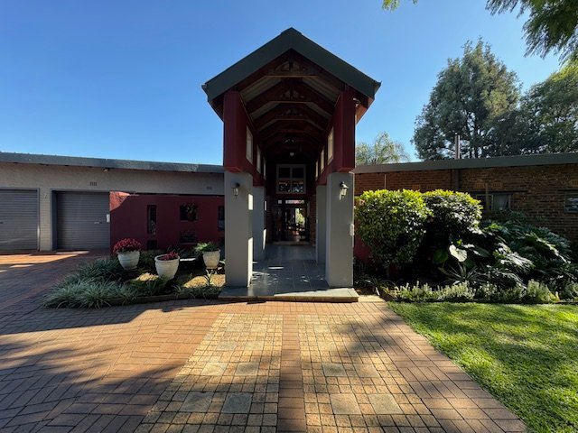 7 Bedroom Property for Sale in Aston Manor Gauteng