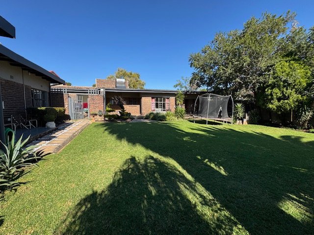 7 Bedroom Property for Sale in Aston Manor Gauteng