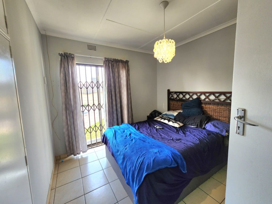 4 Bedroom Property for Sale in Bonaero Park Gauteng