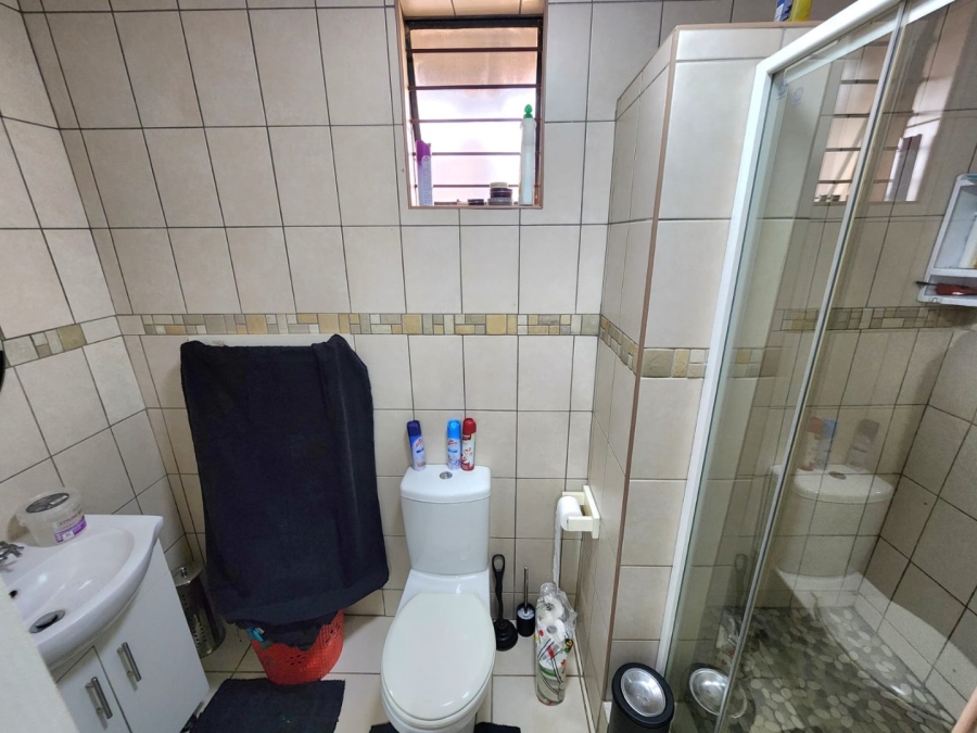 4 Bedroom Property for Sale in Bonaero Park Gauteng