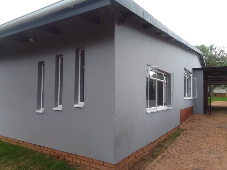 4 Bedroom Property for Sale in Jan Niemand Park Gauteng
