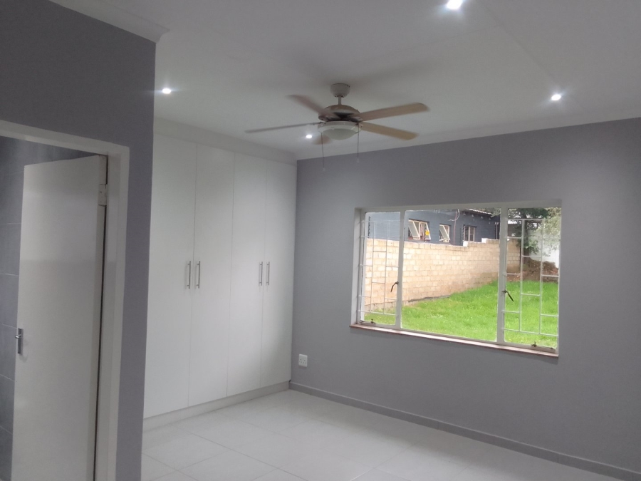4 Bedroom Property for Sale in Jan Niemand Park Gauteng