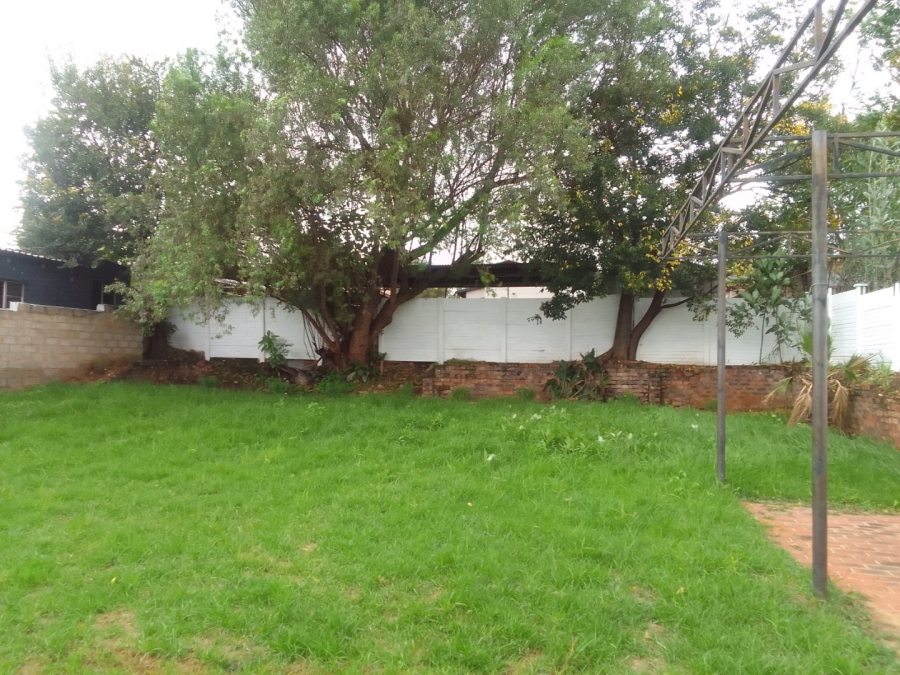 4 Bedroom Property for Sale in Jan Niemand Park Gauteng