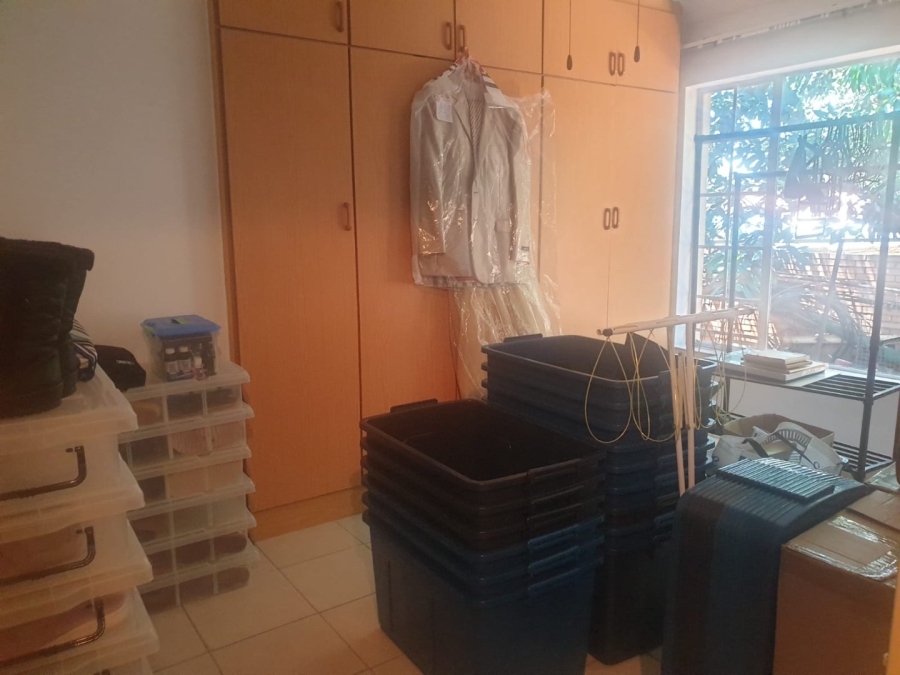 6 Bedroom Property for Sale in Ninapark Gauteng