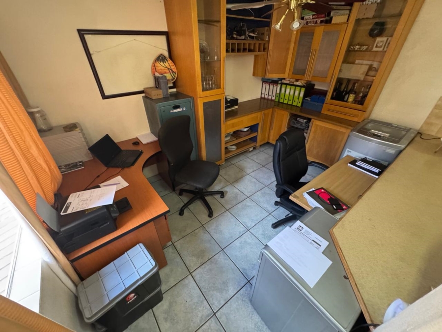 2 Bedroom Property for Sale in The Reeds Gauteng