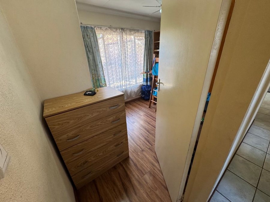 2 Bedroom Property for Sale in The Reeds Gauteng