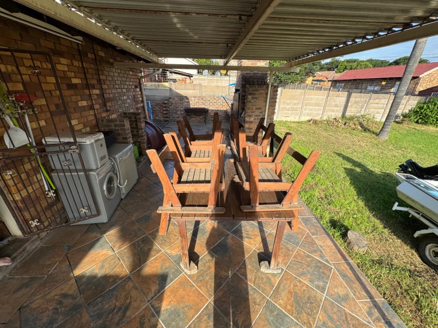 2 Bedroom Property for Sale in The Reeds Gauteng