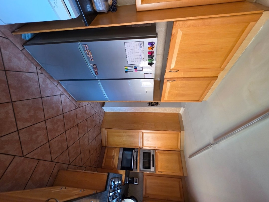  Bedroom Property for Sale in Annlin Gauteng