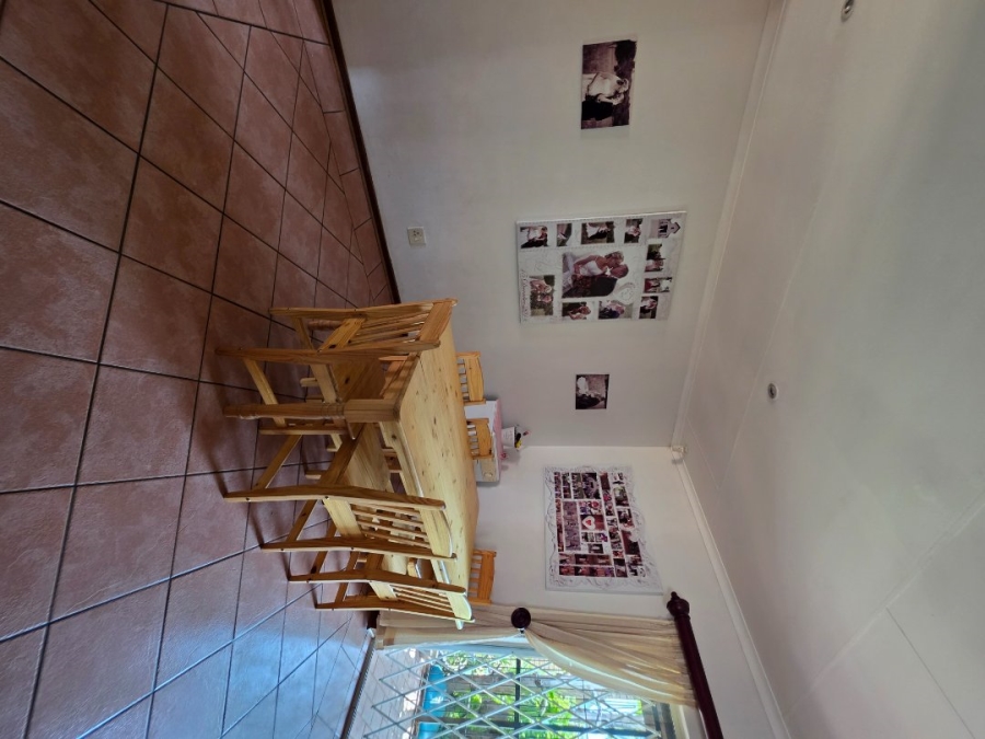  Bedroom Property for Sale in Annlin Gauteng