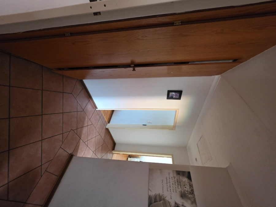  Bedroom Property for Sale in Annlin Gauteng