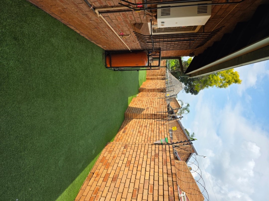  Bedroom Property for Sale in Annlin Gauteng