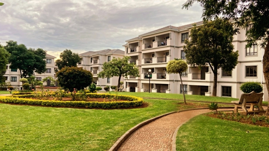 1 Bedroom Property for Sale in Noordwyk Gauteng