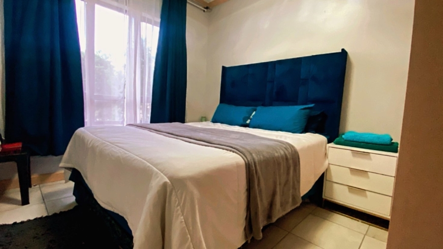 1 Bedroom Property for Sale in Noordwyk Gauteng