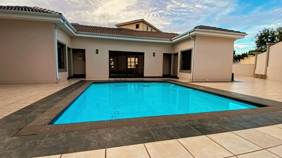 1 Bedroom Property for Sale in Noordwyk Gauteng