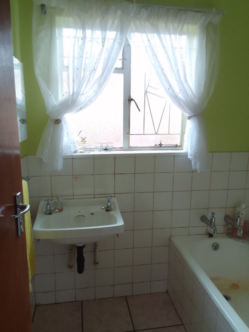 3 Bedroom Property for Sale in Jan Niemand Park Gauteng