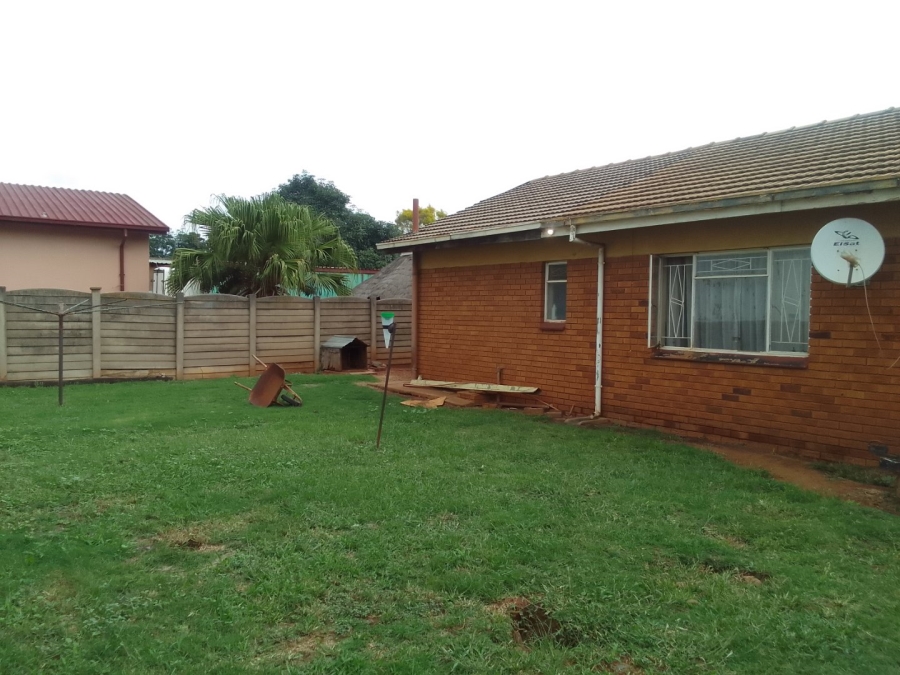 3 Bedroom Property for Sale in Jan Niemand Park Gauteng