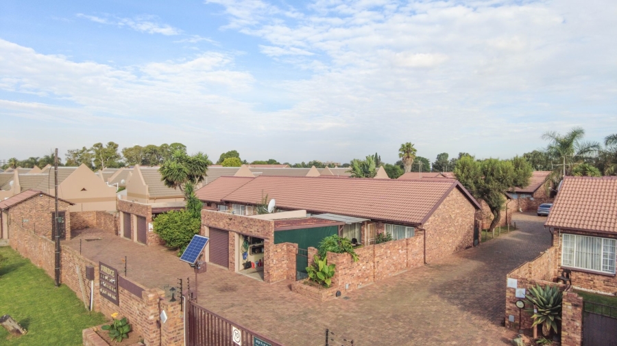 2 Bedroom Property for Sale in Terenure Gauteng