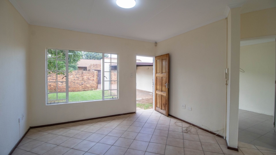 2 Bedroom Property for Sale in Terenure Gauteng