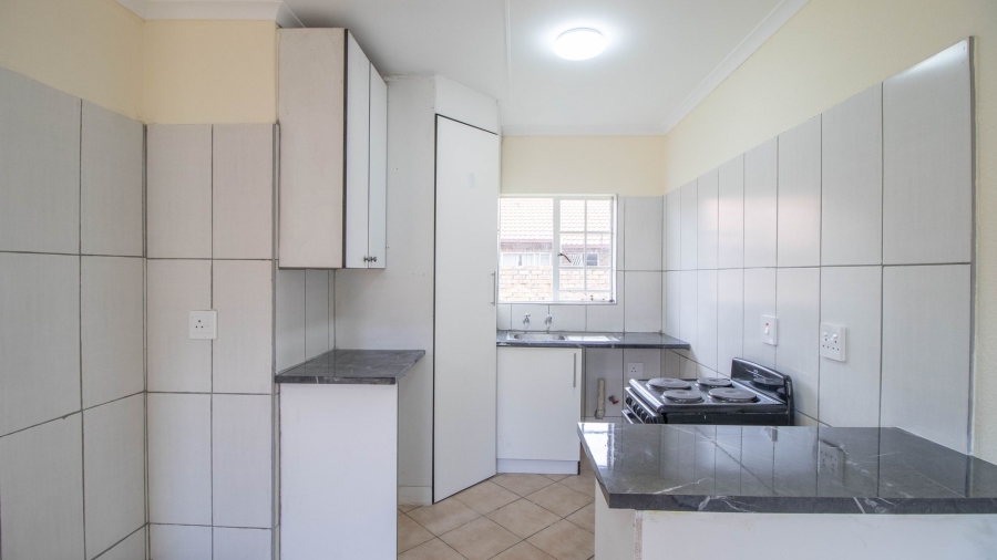 2 Bedroom Property for Sale in Terenure Gauteng