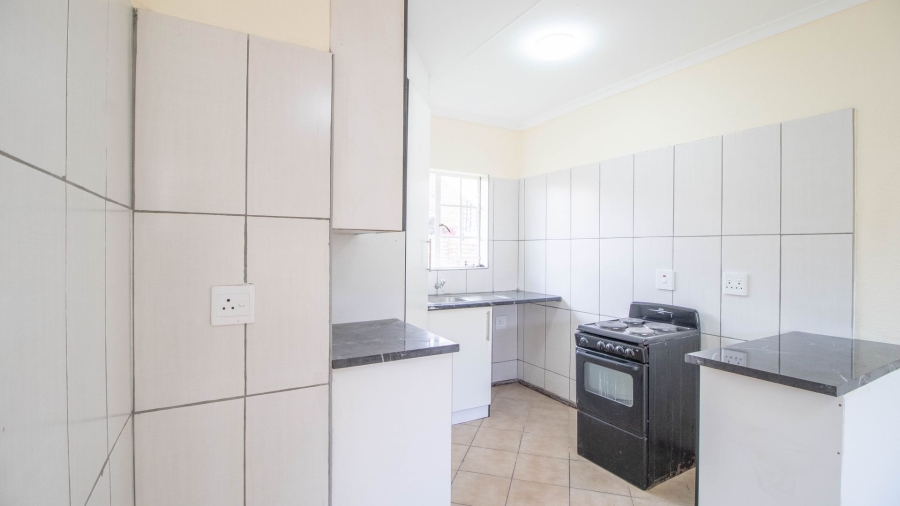 2 Bedroom Property for Sale in Terenure Gauteng