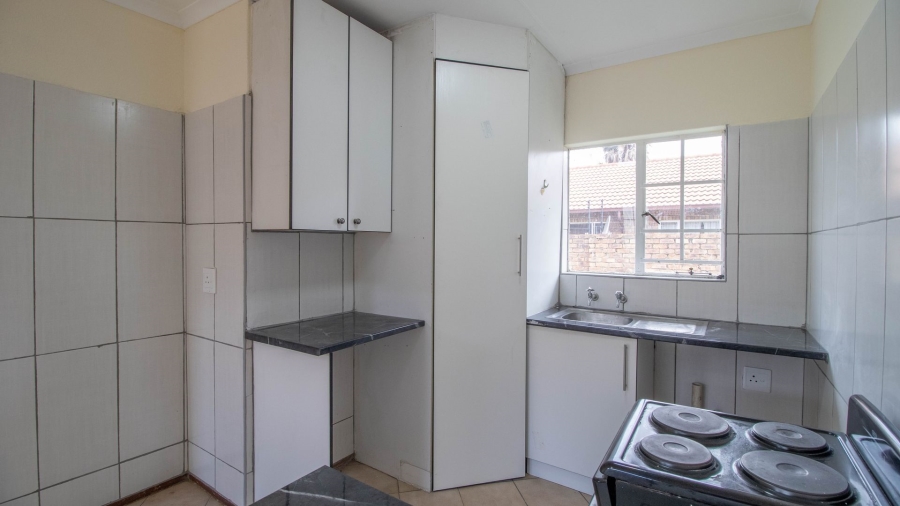 2 Bedroom Property for Sale in Terenure Gauteng