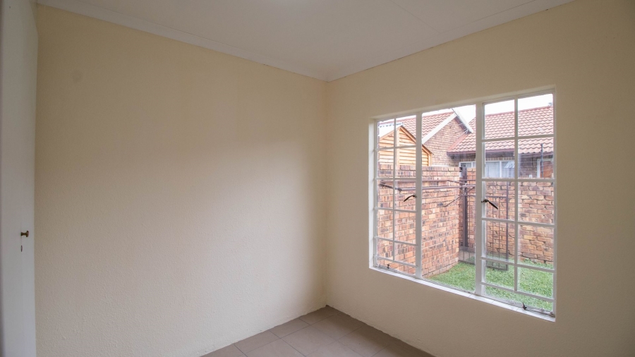 2 Bedroom Property for Sale in Terenure Gauteng