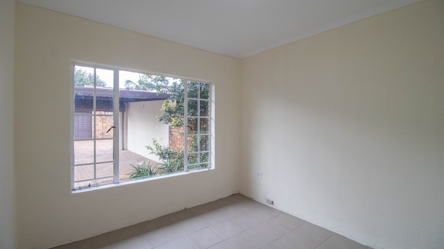 2 Bedroom Property for Sale in Terenure Gauteng